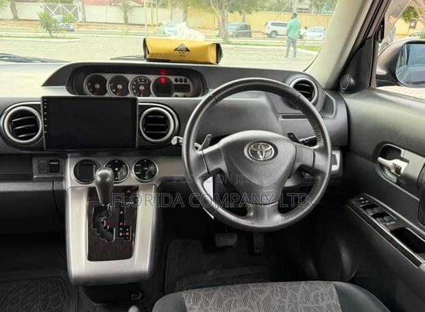 Toyota Corolla Rumion 2010