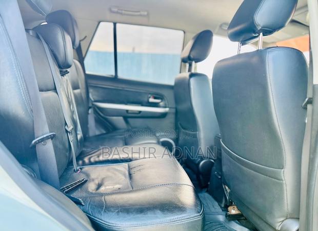 Suzuki Escudo 2009 Pearl