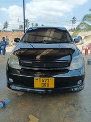 Toyota IST 2004 Black for sale