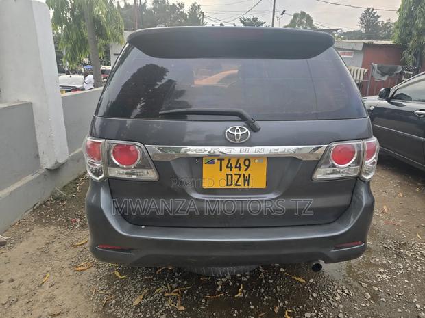 Toyota Fortuner 2013 Gray