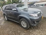 Toyota Fortuner 2013 Gray for sale