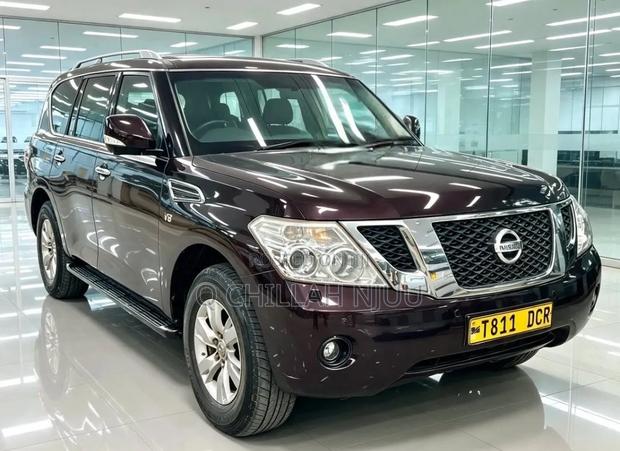 Nissan Patrol 2014 Black