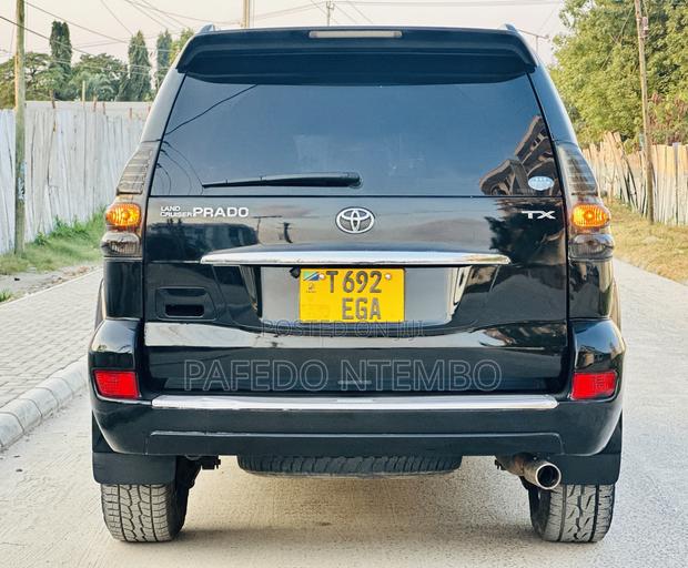 Toyota Land Cruiser Prado 2007 Black