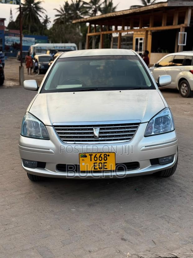 Toyota Premio 2005 Silver