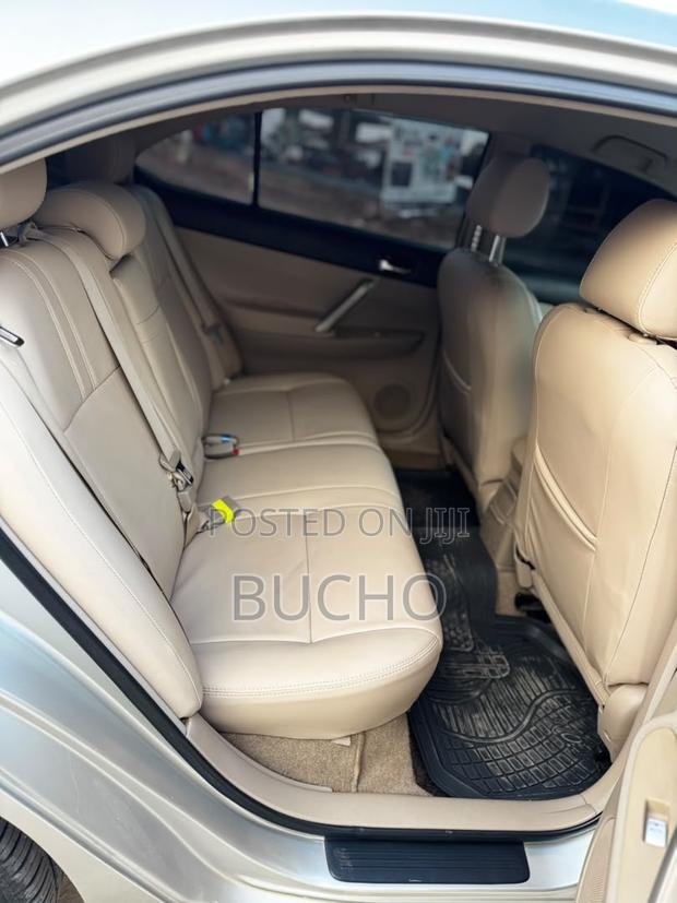 Toyota Premio 2005 Silver