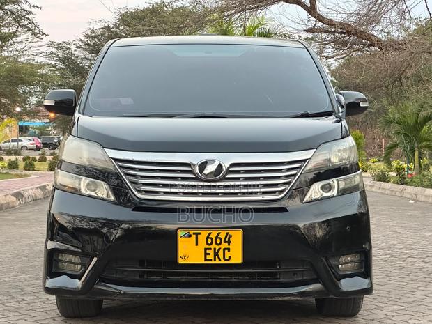 Toyota Vellfire 2011 Black