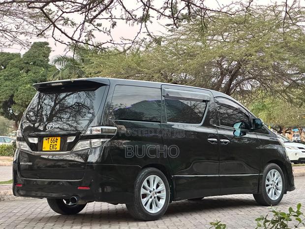 Toyota Vellfire 2011 Black