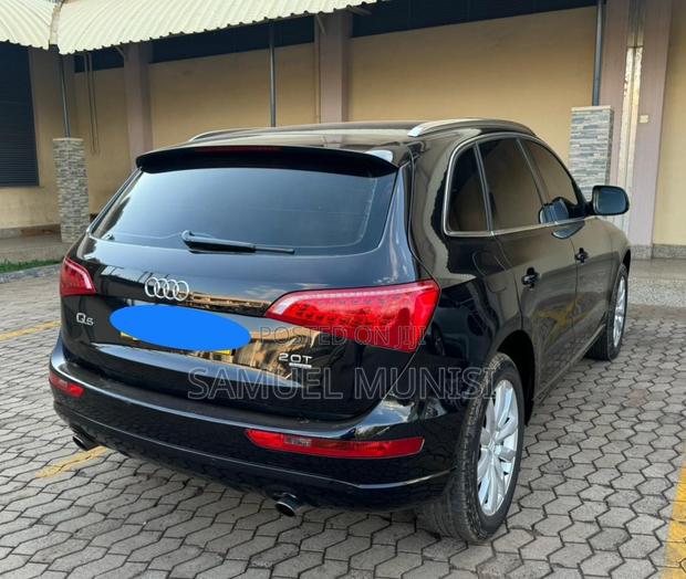 Audi Q5 2012 Black