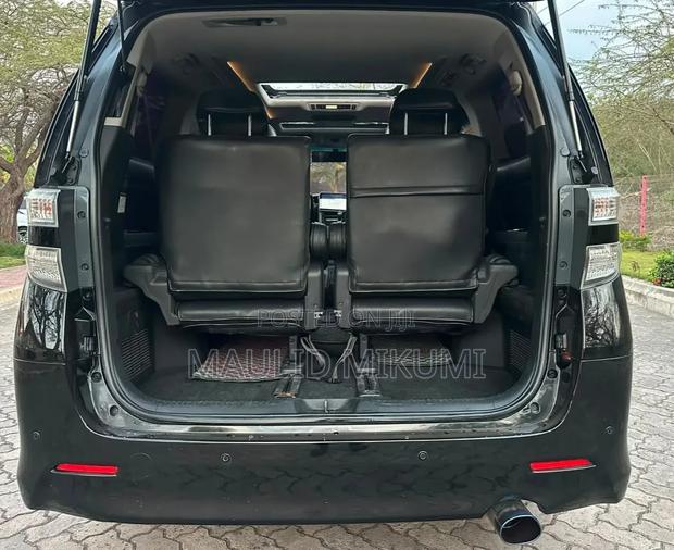 Toyota Vellfire 2009 Black