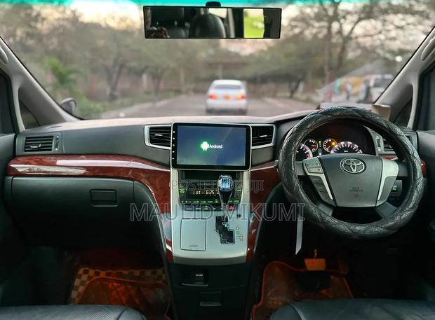 Toyota Vellfire 2009 Black