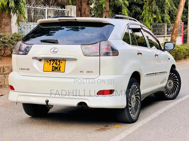 Toyota Harrier 2006 White