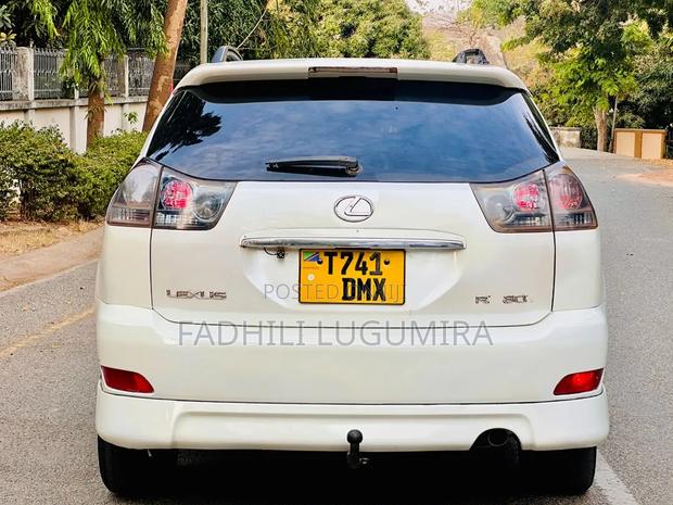 Toyota Harrier 2006 White