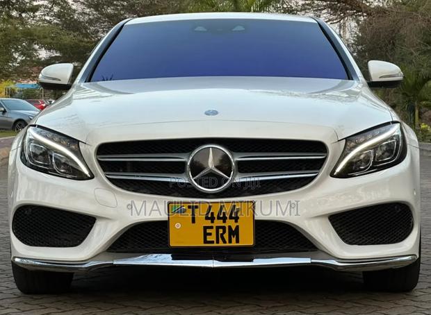 Mercedes-Benz C-Class 2014 White