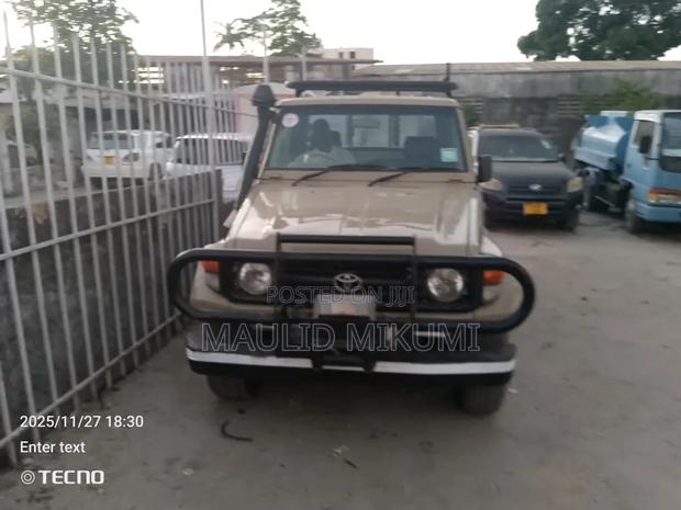 Toyota Land Cruiser 2001