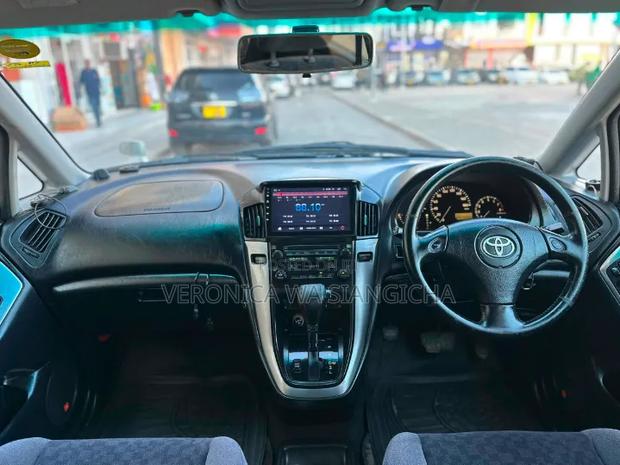 Toyota Harrier 2001 Silver