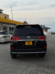 Toyota Land Cruiser 2014 Black for sale