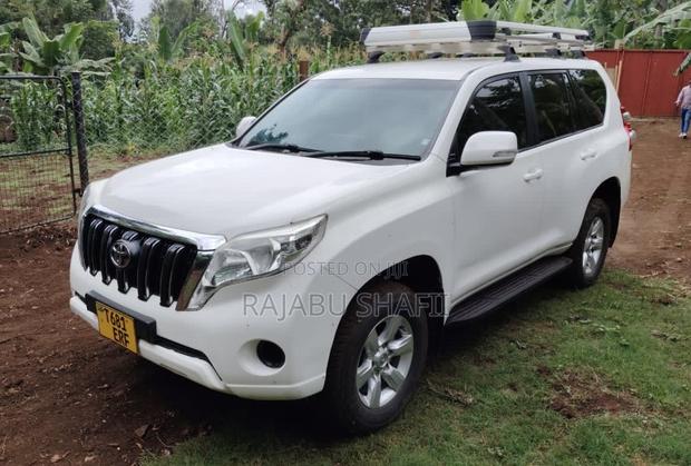 Toyota Land Cruiser Prado 2.8 D-4D 2016 White