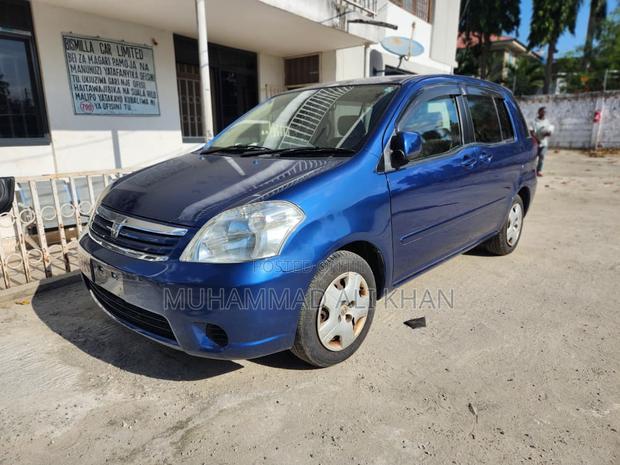 Toyota Raum 1.5 FWD 2004 Blue