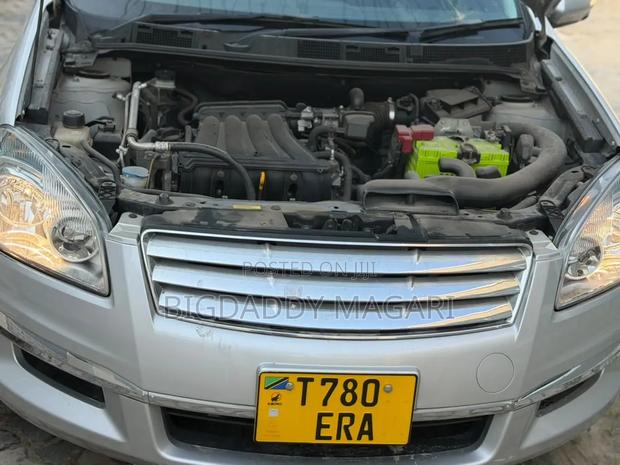 Nissan Dualis 2010 Silver