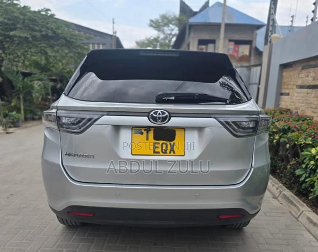 Toyota Harrier 2016 Silver
