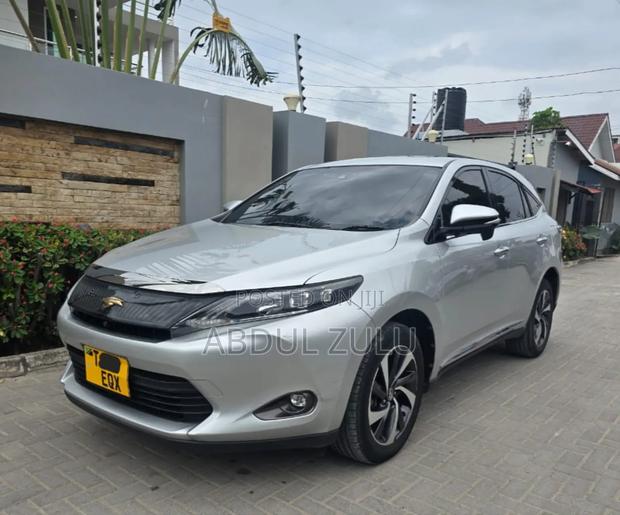Toyota Harrier 2016 Silver