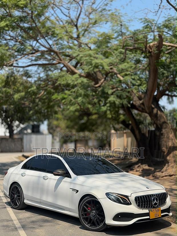Mercedes-Benz E200 2017 White