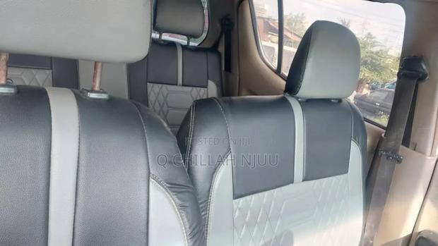 Mitsubishi L200 2000 White