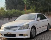 Toyota Crown Royale 2005 White for sale