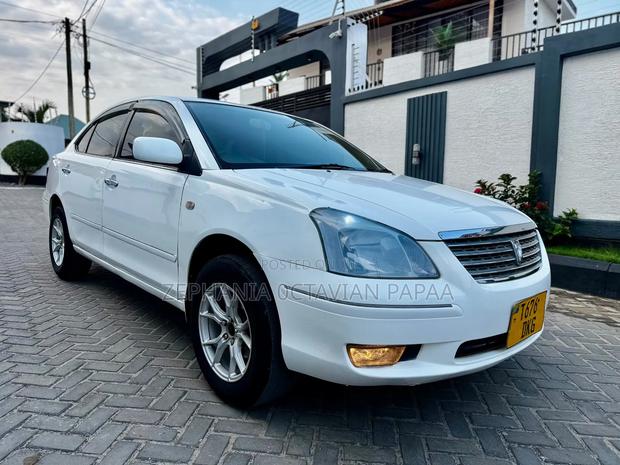 Toyota Premio 2005 White