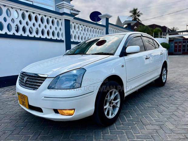 Toyota Premio 2005 White