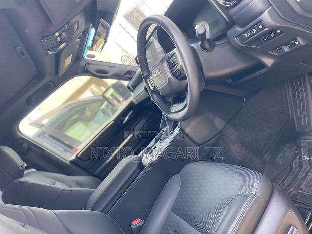 Toyota Land Cruiser Prado 2025 White