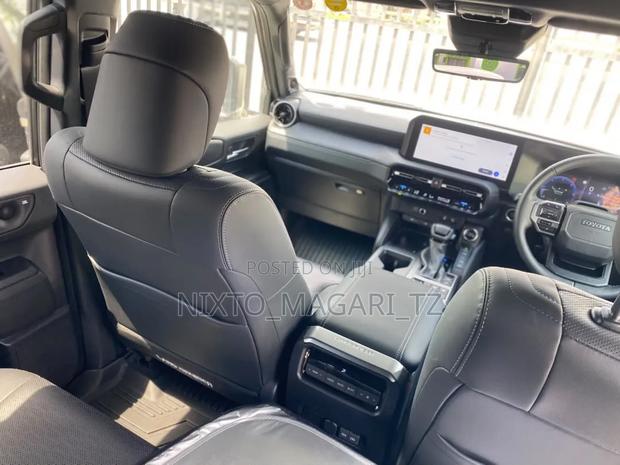 Toyota Land Cruiser Prado 2025 White