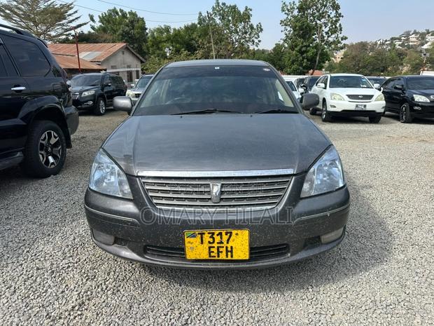Toyota Premio 2005 Gray