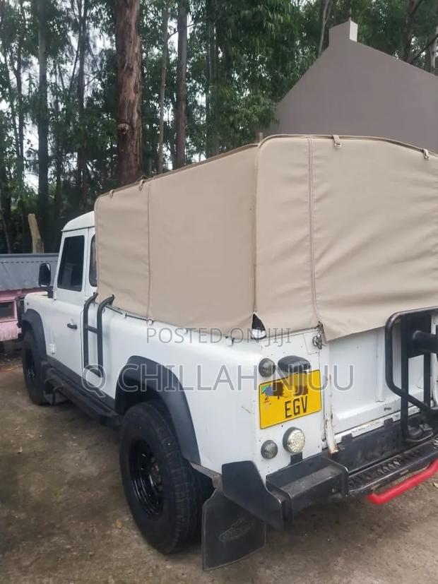Land Rover Defender 1999 White