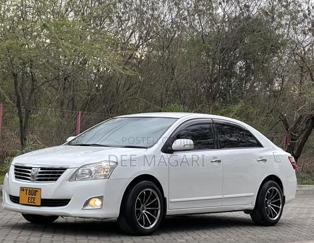 Toyota Premio 2012 White