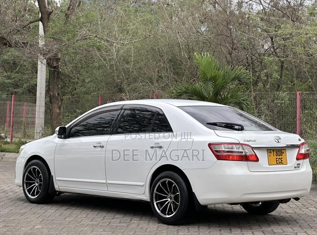 Toyota Premio 2012 White