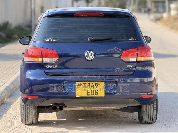 Volkswagen Golf 2010 Blue