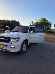 Toyota Land Cruiser 2000 Off white for sale