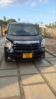 Toyota Noah 2008 Blue for sale
