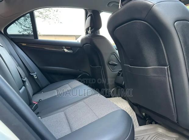 Mercedes-Benz C-Class 2010 White