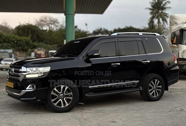 Toyota Land Cruiser 2013 Black