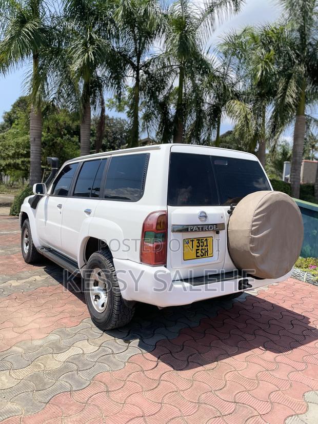 Nissan Patrol 2007 White