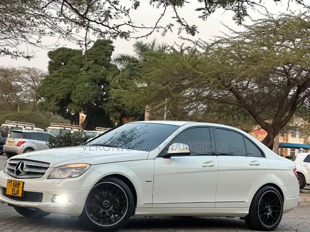 Mercedes-Benz C-Class 2007