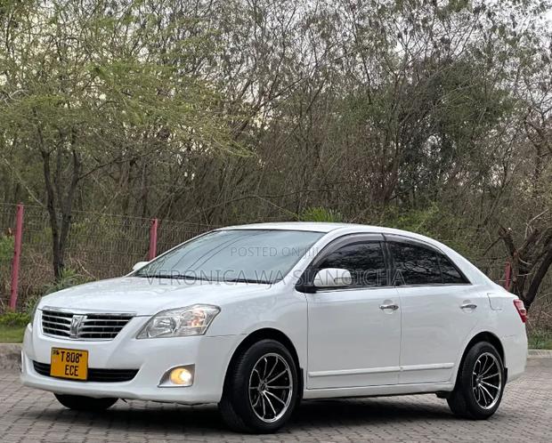 Toyota Premio 2012