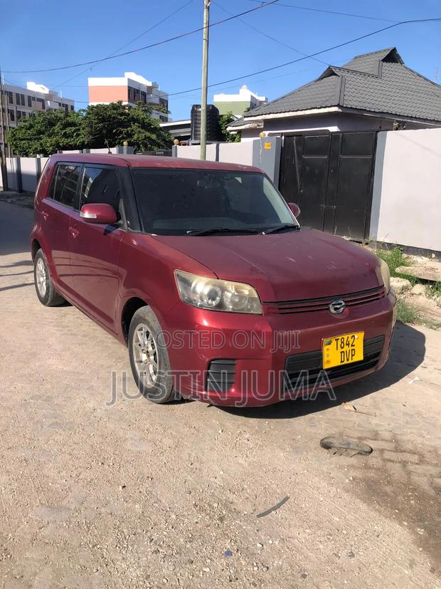 Toyota Corolla Rumion 2009 Red
