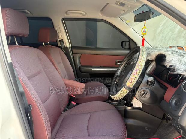 Mazda Verisa 2007 White