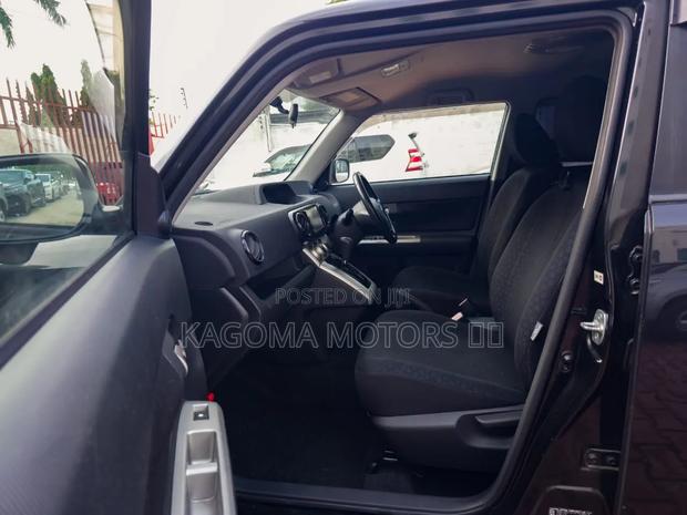 Toyota Corolla Rumion 2010 Black
