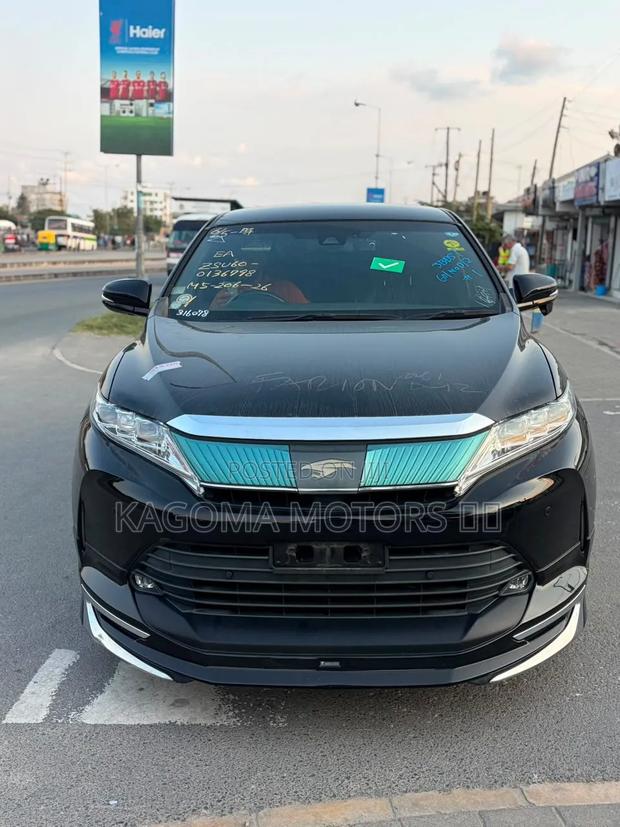 Toyota Harrier 2017 Black