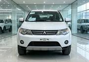 Mitsubishi Outlander 2010 White for sale