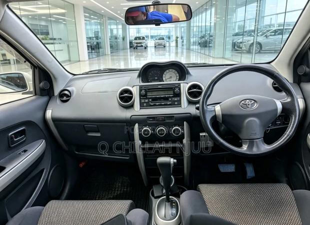 Toyota IST 2003 White
